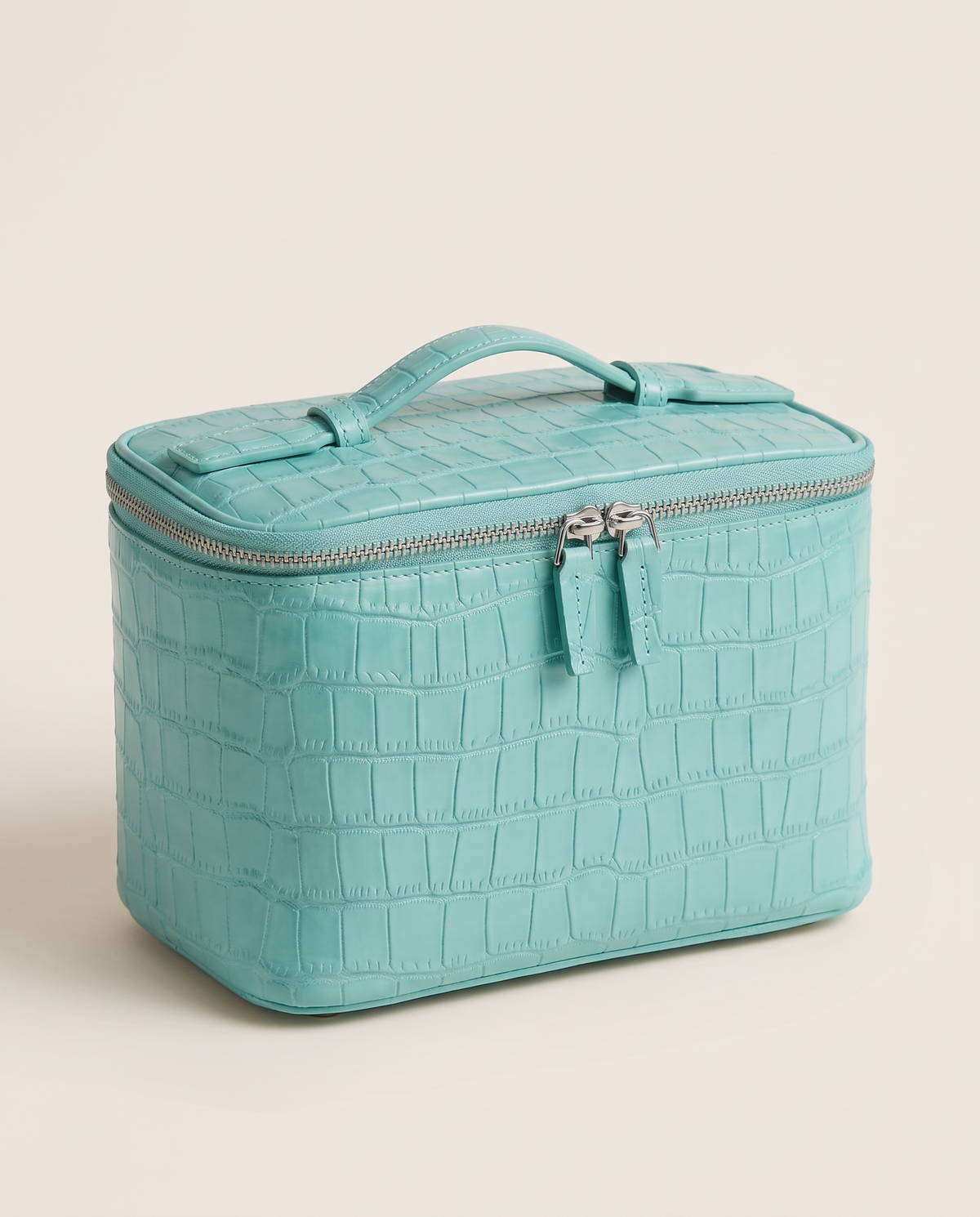 Classic Case 22 — Croc in Capri Croc