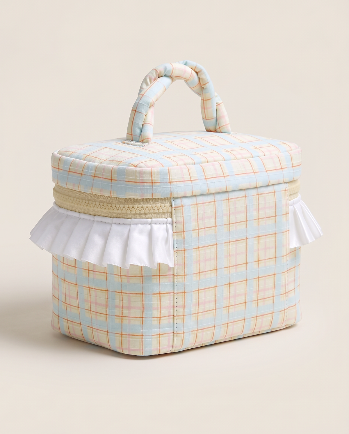 Classic Case 22 — Prints in Ruffled Baby Lemon