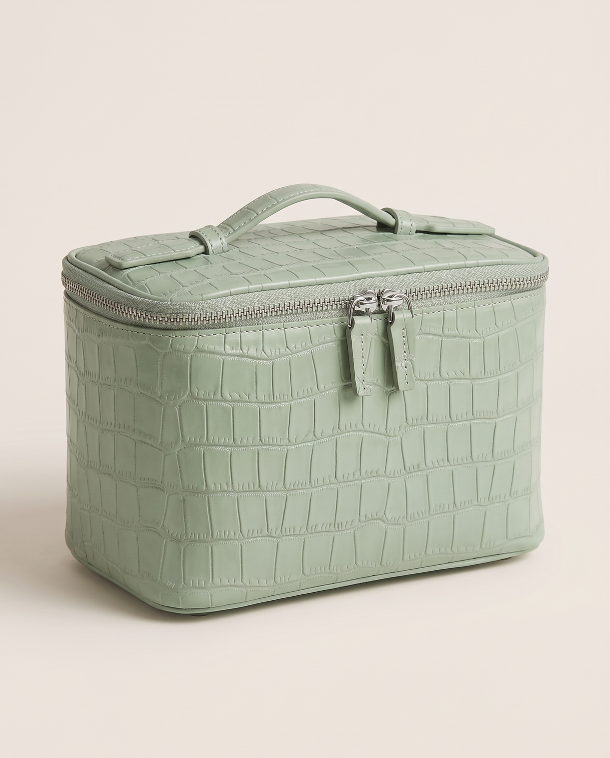 Classic Case 22 — Croc in Pistachio Croc