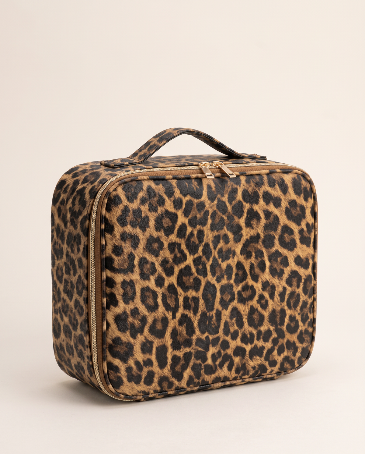 Mirror 25 Leopard Zip beauty case, closed